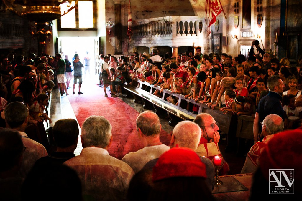 Photo Palio Siena Benedizione del Cavallo Contrada della Giraffa