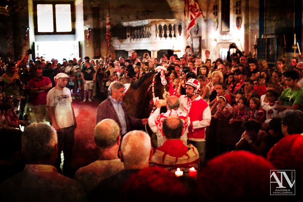 Photo Palio Siena Benedizione del Cavallo Contrada della Giraffa